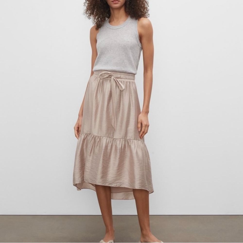 Elegant Shell Pink Skirt